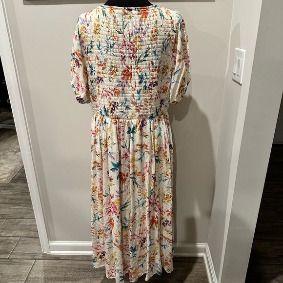 Torrid Midi Swiss Dot Shirred Dress - Picture 4 of 8